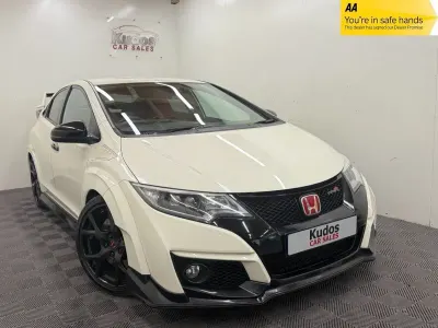 Used Honda Civic Type R 306 HP (225 kW) 2016 White Hatchback
