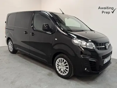 Used Vauxhall Vivaro S 120 HP (88 kW) 2023 Black MPV