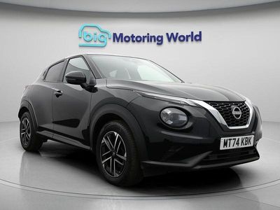 Black Used 2024 Nissan Juke N-Connecta SUV | £14,900 (Fair price)