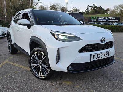 Second-hand Toyota Yaris Hybrid 2023 Alb Hatchback