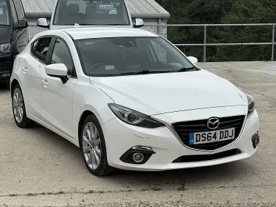 Used Mazda 3 Inclusive 165 HP (121 kW) 2014 White Hatchback