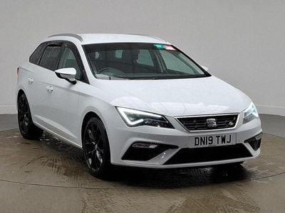 Used Seat Leon FR Sport 150 HP (110 kW) 2019 White Estate