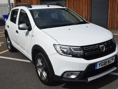 Begagnad Dacia Sandero Essentiel 90 HK (66 kW) 2018 Vit Halvkombi