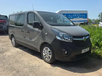 Used Vauxhall Vivaro 115 HP (84 kW) 2016 Grey
