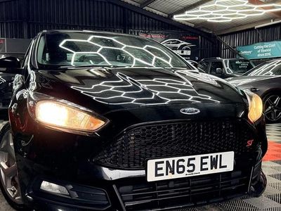 Used Ford Focus ST 185 HP (136 kW) 2016 Black Hatchback