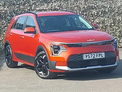 Used Kia e-Niro 147 kW (201 HP) 2022 Orange SUV