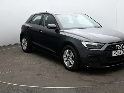 Usado Audi A1 Sportback 110 HP (80 kW) 2023 Cinzento Citadino