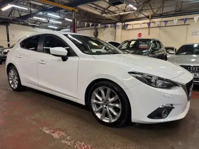 Used Mazda 3 Inclusive 2015 White Hatchback