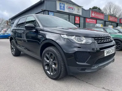 Second-hand Land Rover Discovery Sport Landmark 180 CP (132 kW) 2018 Negru SUV