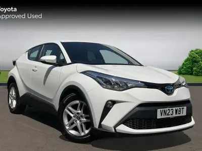 Used Toyota C-HR Play 122 HP (89 kW) 2023 White SUV