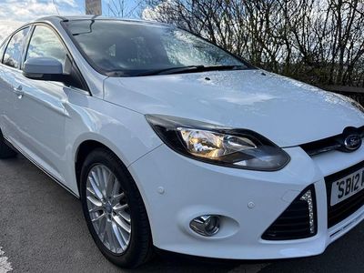 Used Ford Focus Zetec 2012 White Hatchback