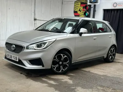 Usado MG MG3 Exclusive 106 CV (77 kW) 2019 Plateado Utilitario