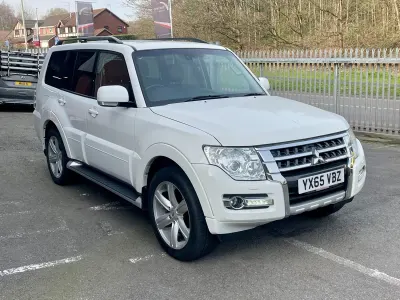 Used Mitsubishi Shogun 197 HP (144 kW) 2015 White SUV