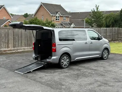 Used Citroën Spacetourer Feel 2020 Grey MPV