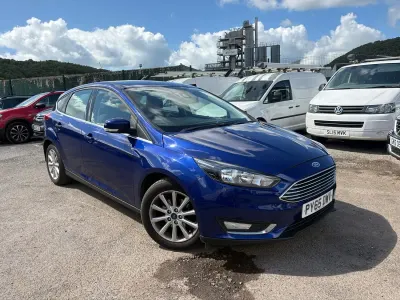 Used Ford Focus Titanium 2016 Blue Hatchback