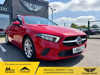 Used Mercedes A180 2018 Red Hatchback