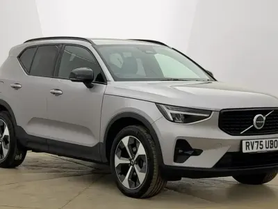 Used Volvo XC40 Plus 194 HP (142 kW) 2025 Silver SUV