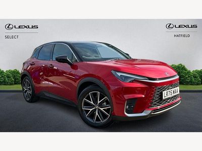 Used Lexus LBX 136 HP (100 kW) 2025 Red/black SUV