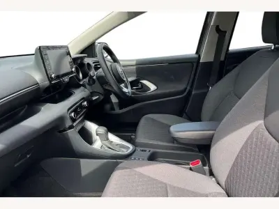 Used Toyota Yaris Hybrid Design 116 HP (85 kW) 2023 Decuma grey Hatchback