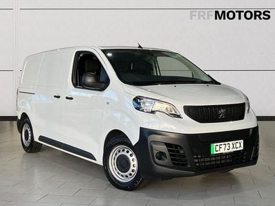 Used Peugeot e-Expert Premium 100 kW (136 HP) 2024 White Van