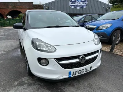 Used Vauxhall Adam Glam 87 HP (63 kW) 2015 White Hatchback