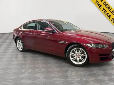 Used Jaguar XE Prestige 200 HP (147 kW) 2016 Sedan