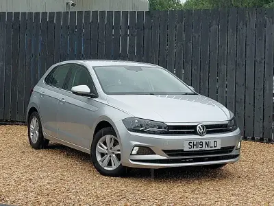 Used VW Polo SE 65 HP (47 kW) 2019 Silver Hatchback