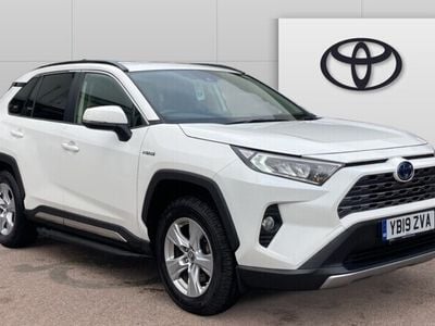 Used Toyota RAV4 Hybrid 218 HP (160 kW) 2019 Pure white SUV