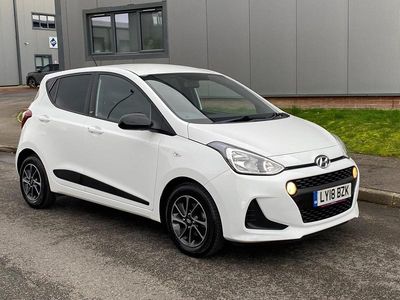 Used Hyundai i10 GO! 66 HP (48 kW) 2018 White Hatchback