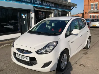 Used Hyundai ix20 Active 113 HP (83 kW) 2013 White Hatchback