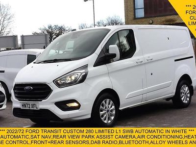 Used Ford Transit Custom Limited 130 HP (95 kW) 2022 White Van