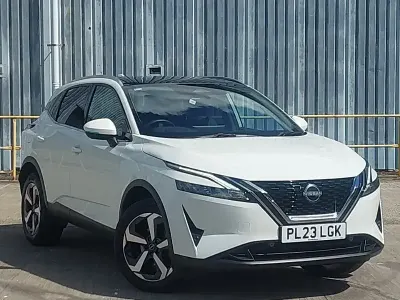 Used Nissan Qashqai N-Connecta 140 HP (102 kW) 2023 White SUV