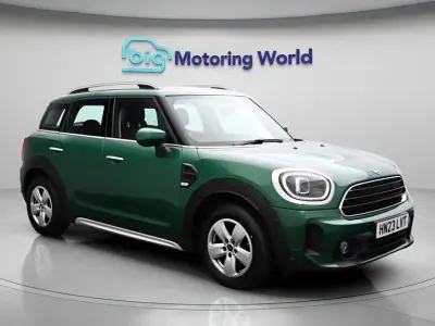 Usado Mini Cooper Countryman Classic 136 CV (100 kW) 2023 Verde SUV