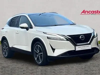 Used Nissan Qashqai Tekna 2022 White SUV