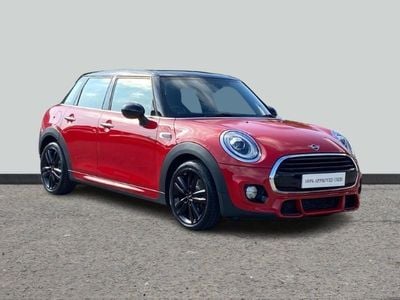 Used Mini Cooper Hatch 134 HP (98 kW) 2019 Red Hatchback