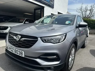 Usado Vauxhall Grandland X S 130 HP (95 kW) 2020 Cinzento SUV
