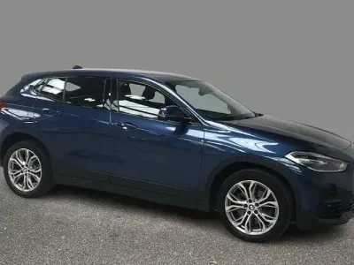 Begagnad BMW X2 Sport Line 192 HK (141 kW) 2020 Blå SUV
