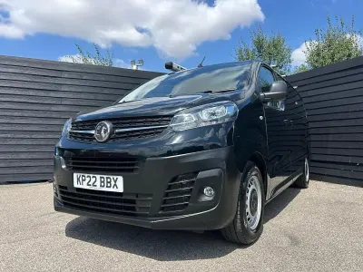 Used Vauxhall Vivaro 100 HP (73 kW) 2022 Black MPV