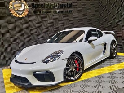 Porsche 718 Cayman GT4