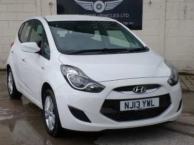 Used Hyundai ix20 Active 90 HP (66 kW) 2013 White Hatchback