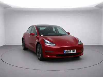 Used Tesla Model 3 254 kW (346 HP) 2019 Red Sedan
