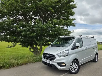 Used Ford Transit Custom Limited 130 HP (95 kW) 2022 Silver Van