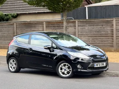 Used Ford Fiesta Zetec 82 HP (60 kW) 2011 Black Hatchback