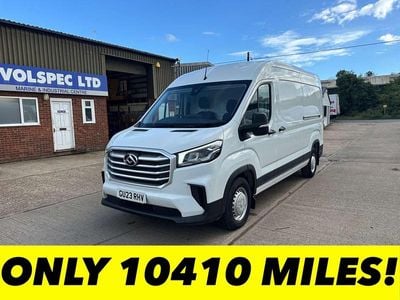 Maxus V90