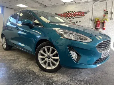 Used Ford Fiesta Titanium 100 HP (73 kW) 2018 Blue Hatchback