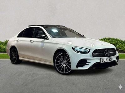 Begagnad Mercedes E450 AMG line 2023 Vit Sedan
