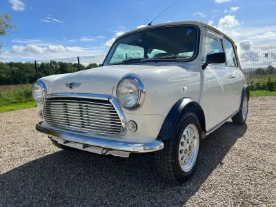 Used Rover Mini 62 HP (45 kW) 1998 White