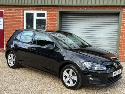 Second-hand VW Golf VII Edition 125 CP (91 kW) 2017 Negru Hatchback