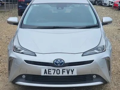 Used Toyota Prius 140 HP (102 kW) 2026 Silver Hatchback