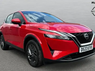 Used Nissan Qashqai Acenta Premium 158 HP (116 kW) 2023 Red SUV
